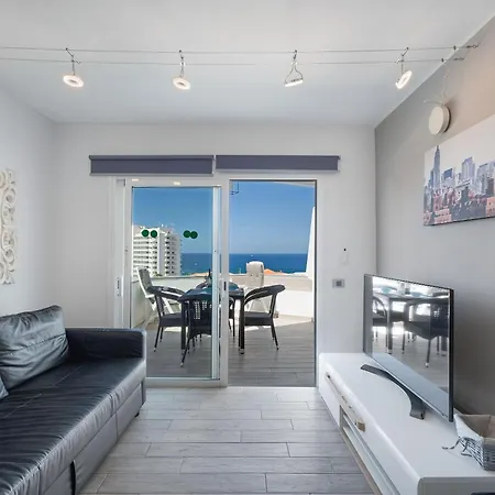 Flores 407 Appartement *